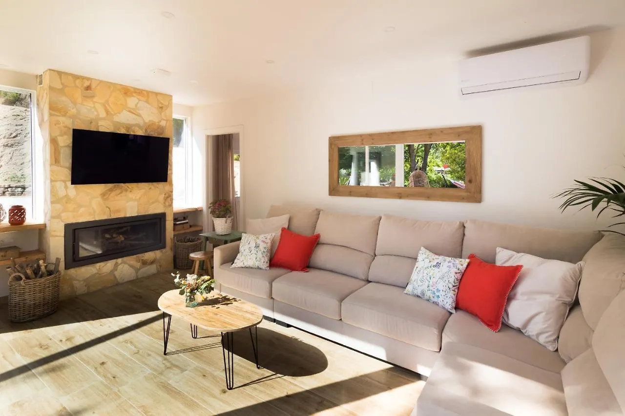 Holiday home Casa Rural El Jardi Con Piscina, Jardin Y Barbacoa Arenys de Munt