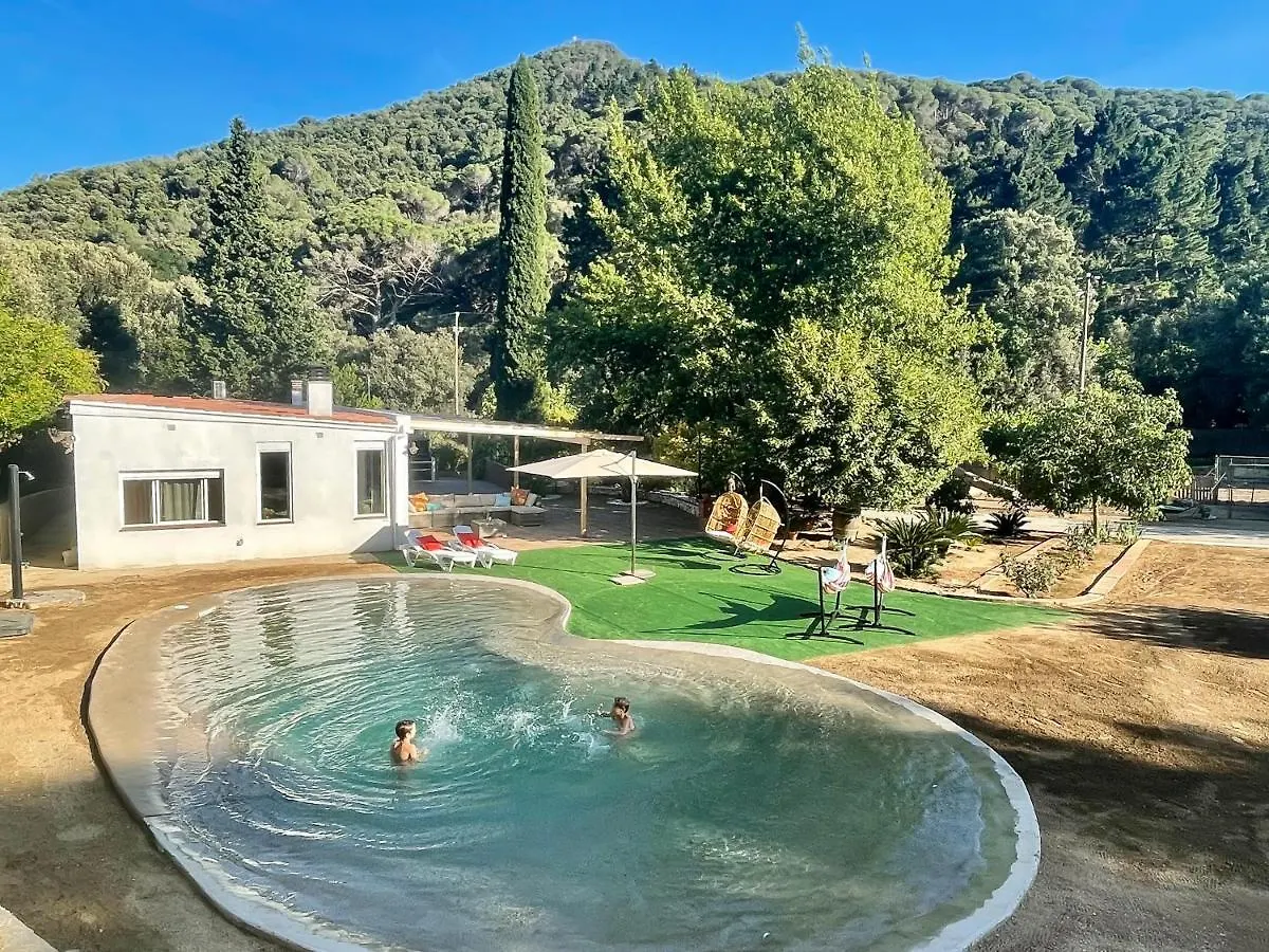 Holiday home Casa Rural El Jardi Con Piscina, Jardin Y Barbacoa Arenys de Munt